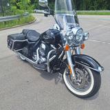 Harley-Davidson Road King Classic - Harley-Davidson Motorräder in München