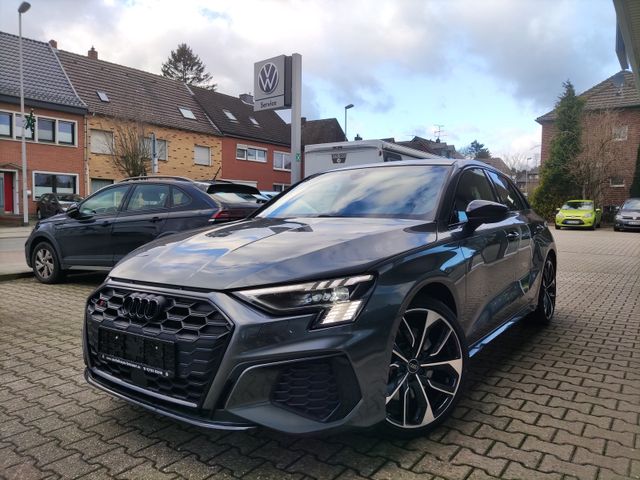 Audi S3 Sportback 2.0 TFSI quattro,PANO,KAM,B&O,LEDER