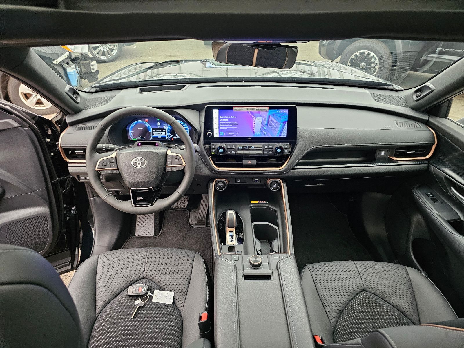 Fahrzeugabbildung Toyota GRAND Platinum Max T1: 68.000 EURO Stock !!!