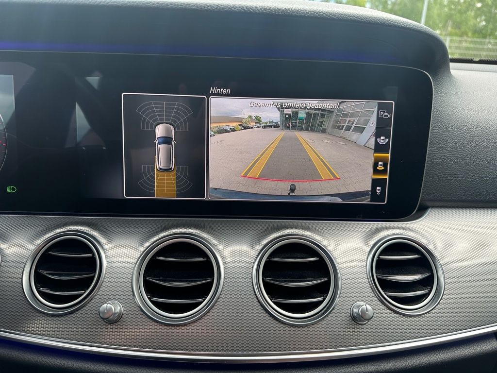 Fahrzeugabbildung Mercedes-Benz E 200 T Avantg. AHK Totwi. LED SHZ KAM Ambie.