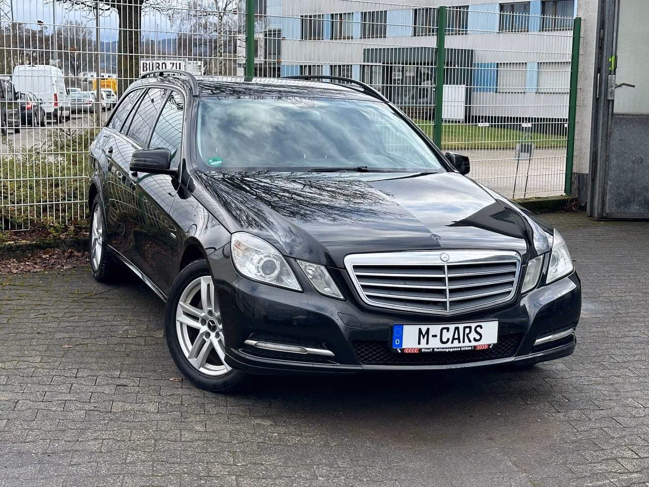 Mercedes-Benz E 200 E T-Modell E 200 CDI BlueEfficiency