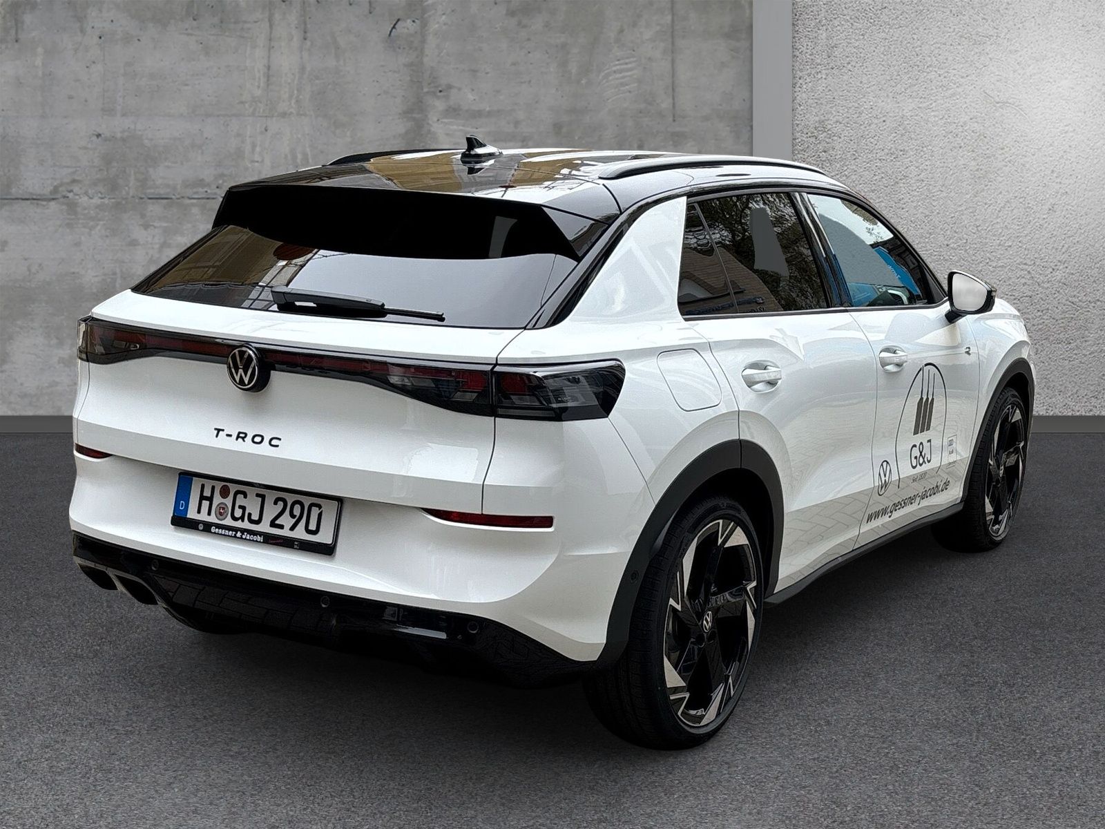 Fahrzeugabbildung Volkswagen T-Roc R-Line 1.5 eTSI DSG App-Connect RFK