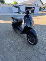 Vespa 946 - MOFA VON 81 BIS 125 CCM