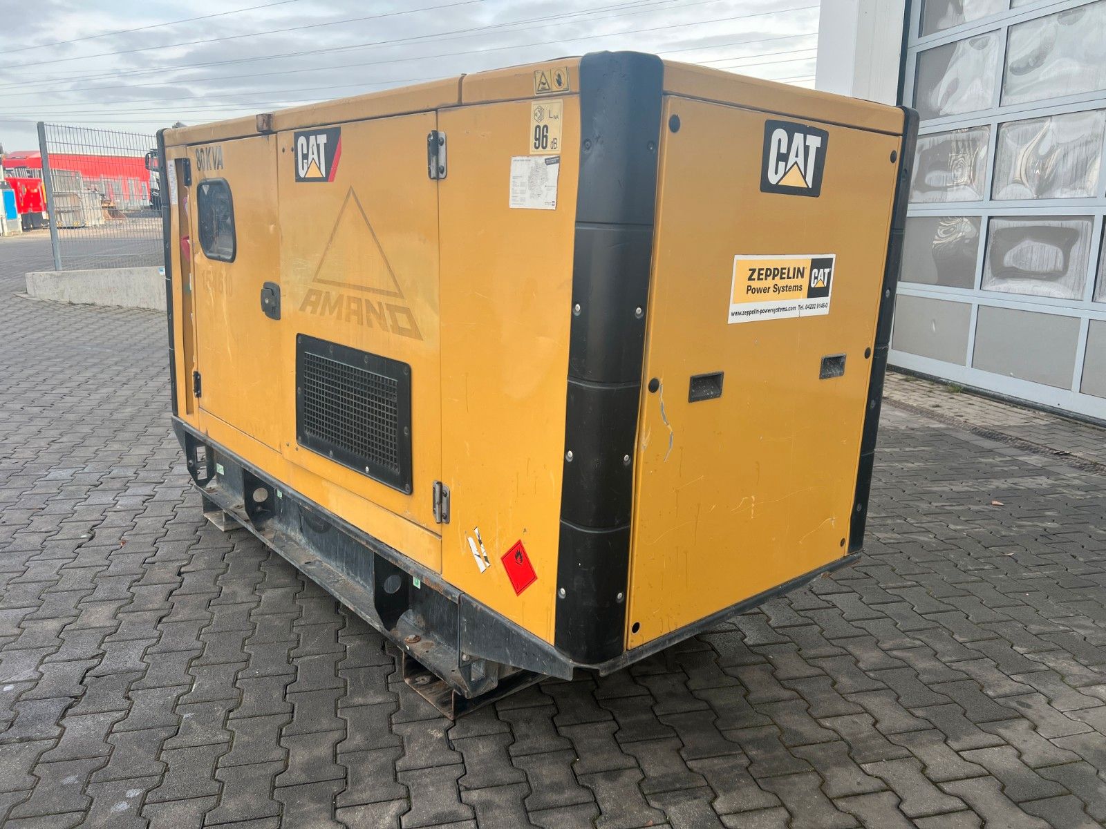 Fahrzeugabbildung CAT DE88E3 / Stromerzeuger / 80KVA / 2015 / 14.180h