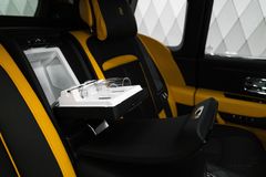 Cullinan BLACK BADGE 2023 STARLIGHT 4SEATS STOCK