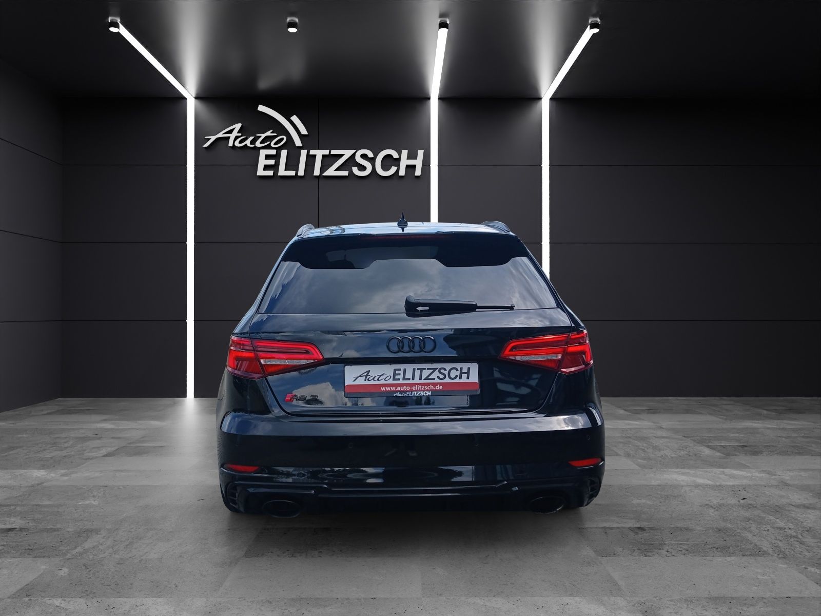Fahrzeugabbildung Audi RS 3 Sportback quattro S-tronic Matrix Navi AVC