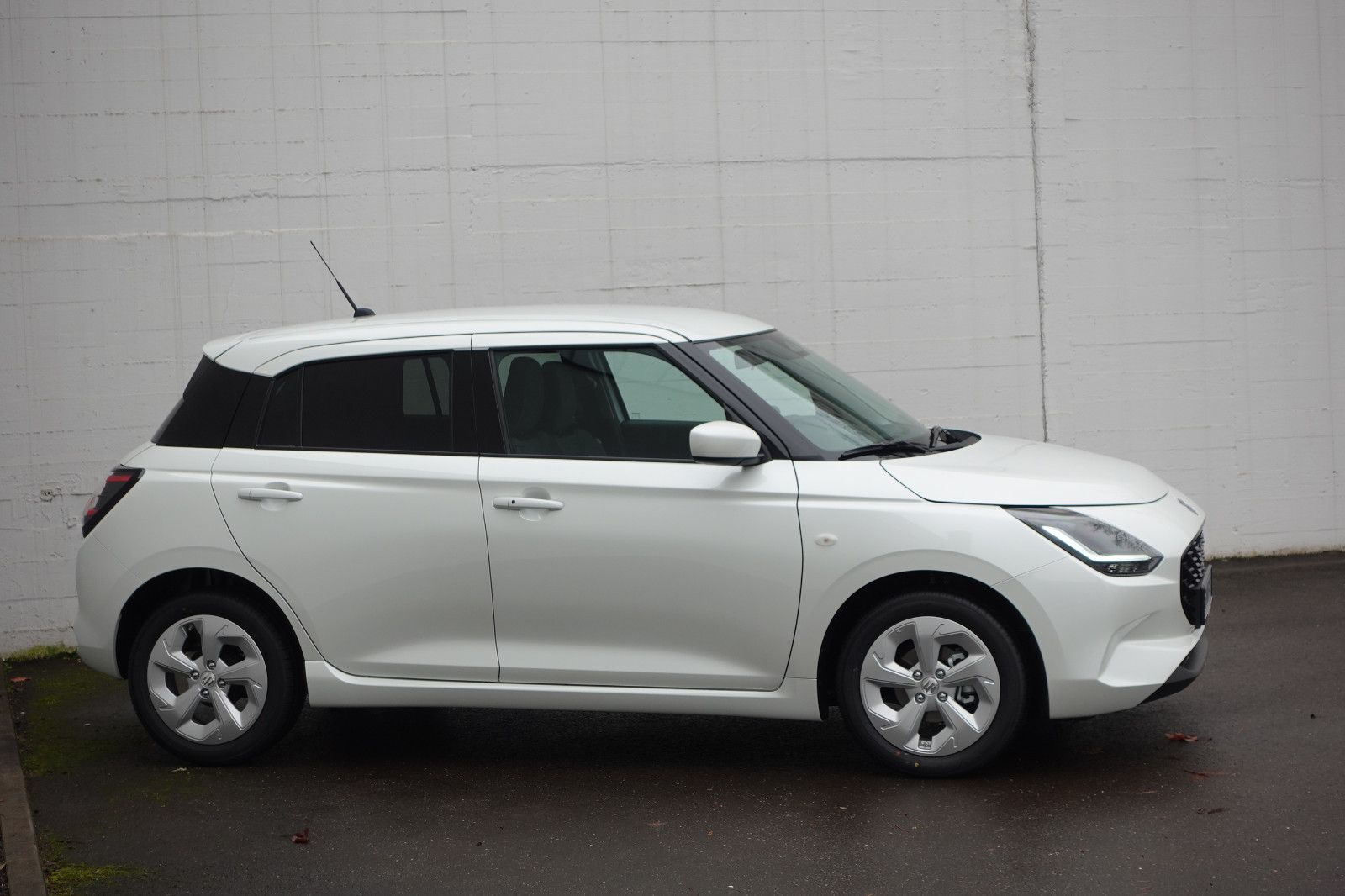 Fahrzeugabbildung Suzuki Swift Comfort 1.2,Navi,Sitzhz,Kamera,Alu,DAB,LED