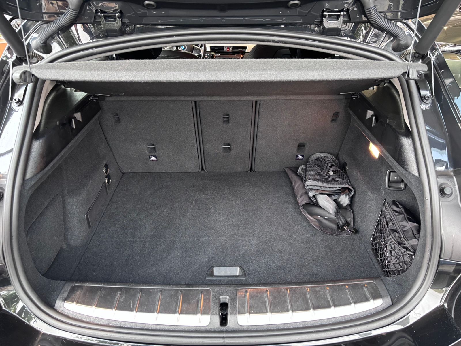 Fahrzeugabbildung BMW X2 xDrive 20 d Advantage AHK LED NAVI ALU