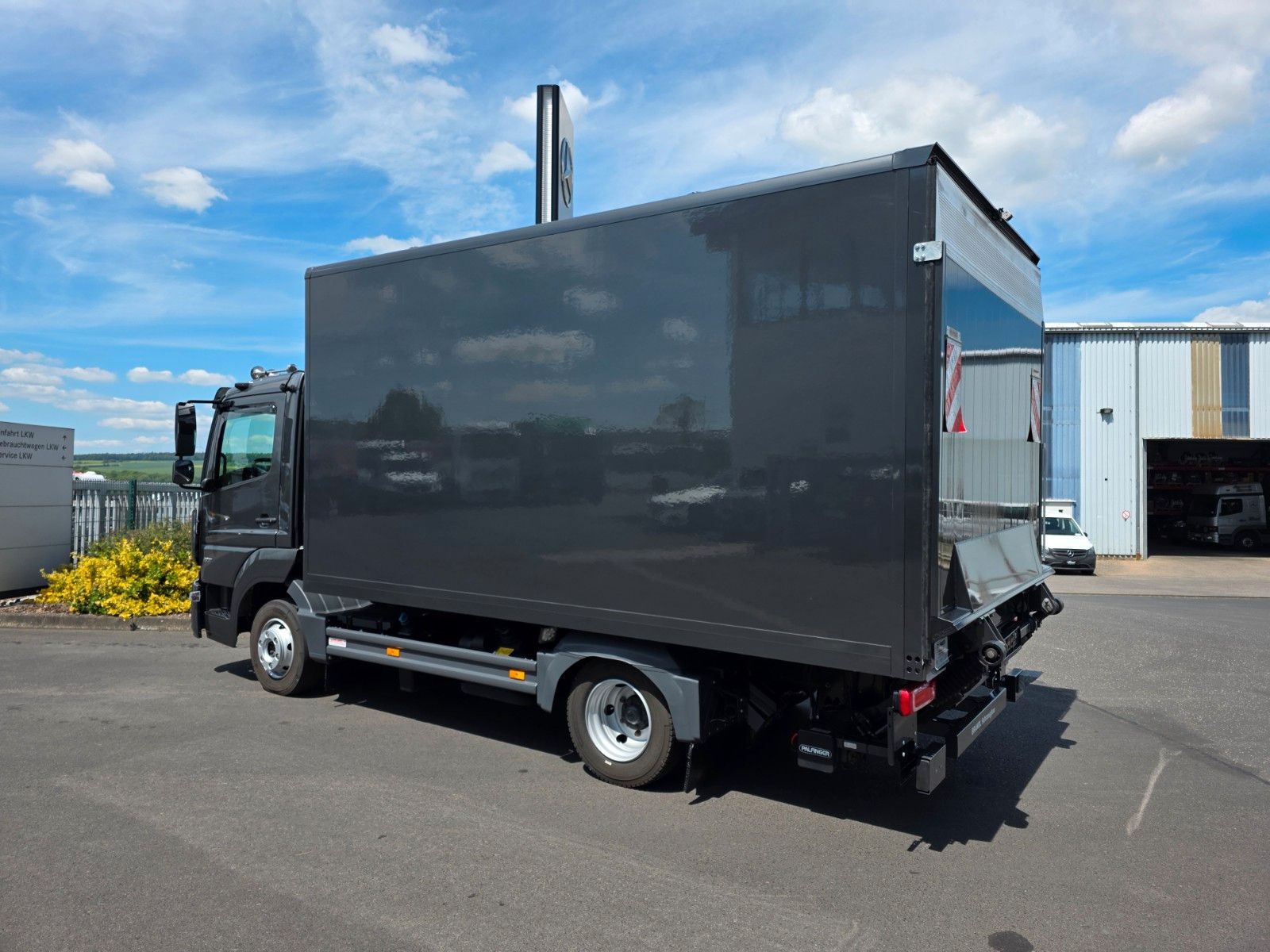 Fahrzeugabbildung Mercedes-Benz Atego 821 L LBW 1.500kg Standheizung Kamera