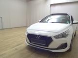 Hyundai i30 cw 1.6 CRDi Select SpurH DynLicht AUT - Hyundai i30 mit Diesel-Antrieb