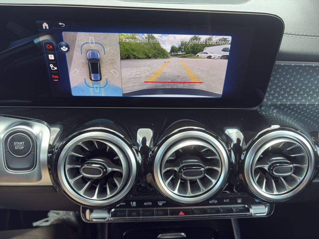 Fahrzeugabbildung Mercedes-Benz EQB 250+ AMG*NIGHT*HUD*K-GO*MEMORY*DISTR*360°