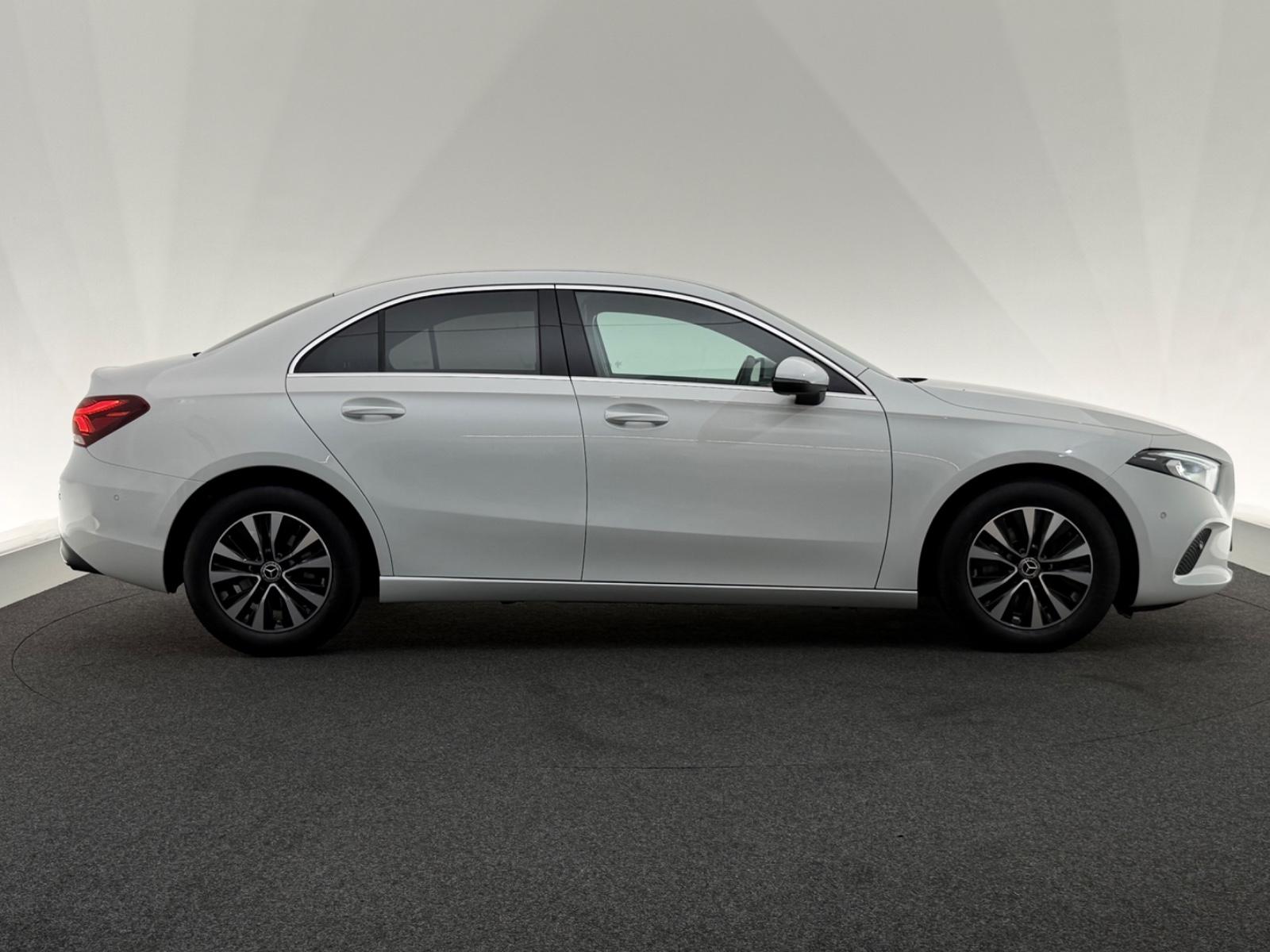 Mercedes-Benz A-Class Lim.*PROGRESSIVE*LED-R.KAM-APPLE-LHZ-TEMPO, миниатюра 8