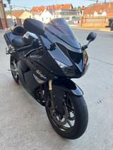 Kawasaki ZX-10R Ninja - KAWASAKI 2005 ZX10R