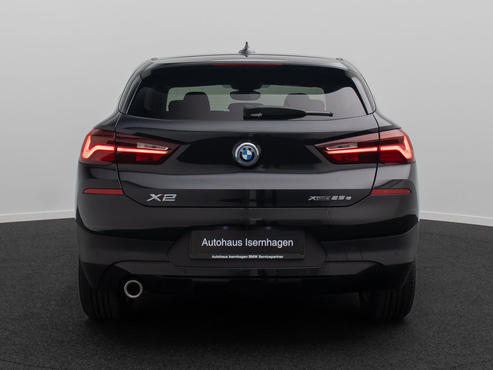 Fahrzeugabbildung BMW X2 xD25e Kamera DAB LED Parkassistent Navi Sport