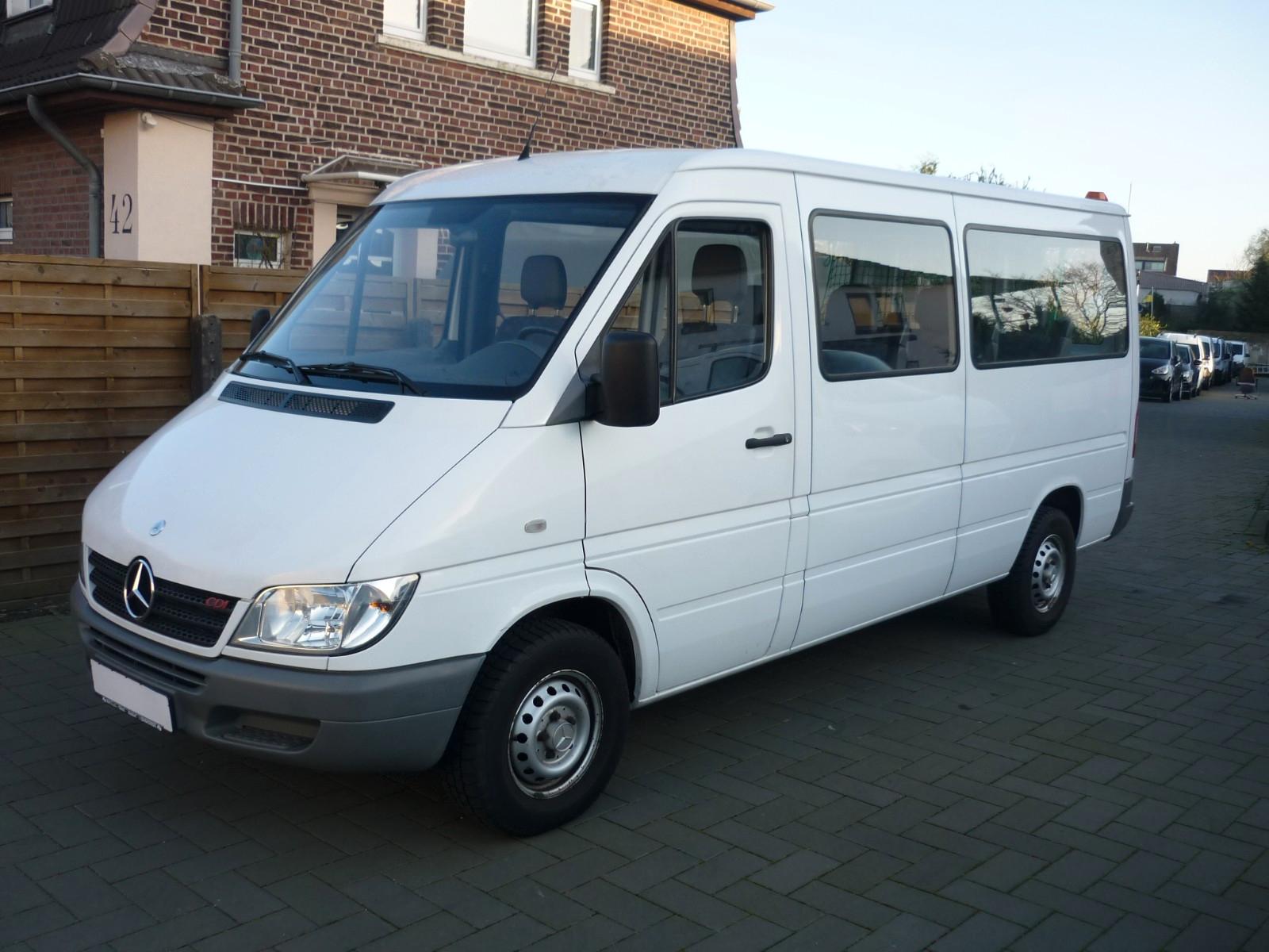 Mercedes-Benz SPRINTER KOMBI 3,2T 313 CDI LANG +AHK+1.HD+74TKM
