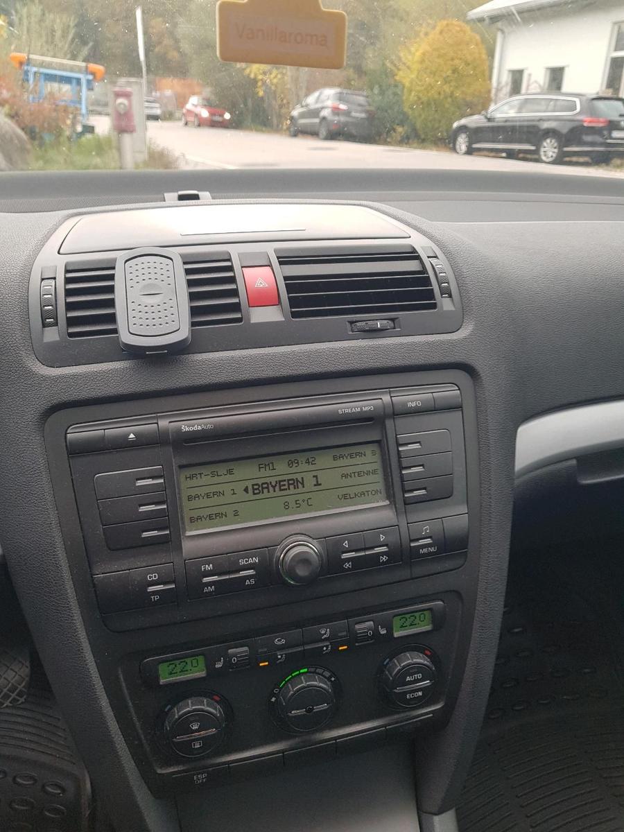 Skoda Octavia 2007 — photo 8