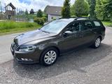 Volkswagen Passat Variant Trendline BlueMotion Automatik - mit Diesel-Antrieb: Kombi, Automatik
