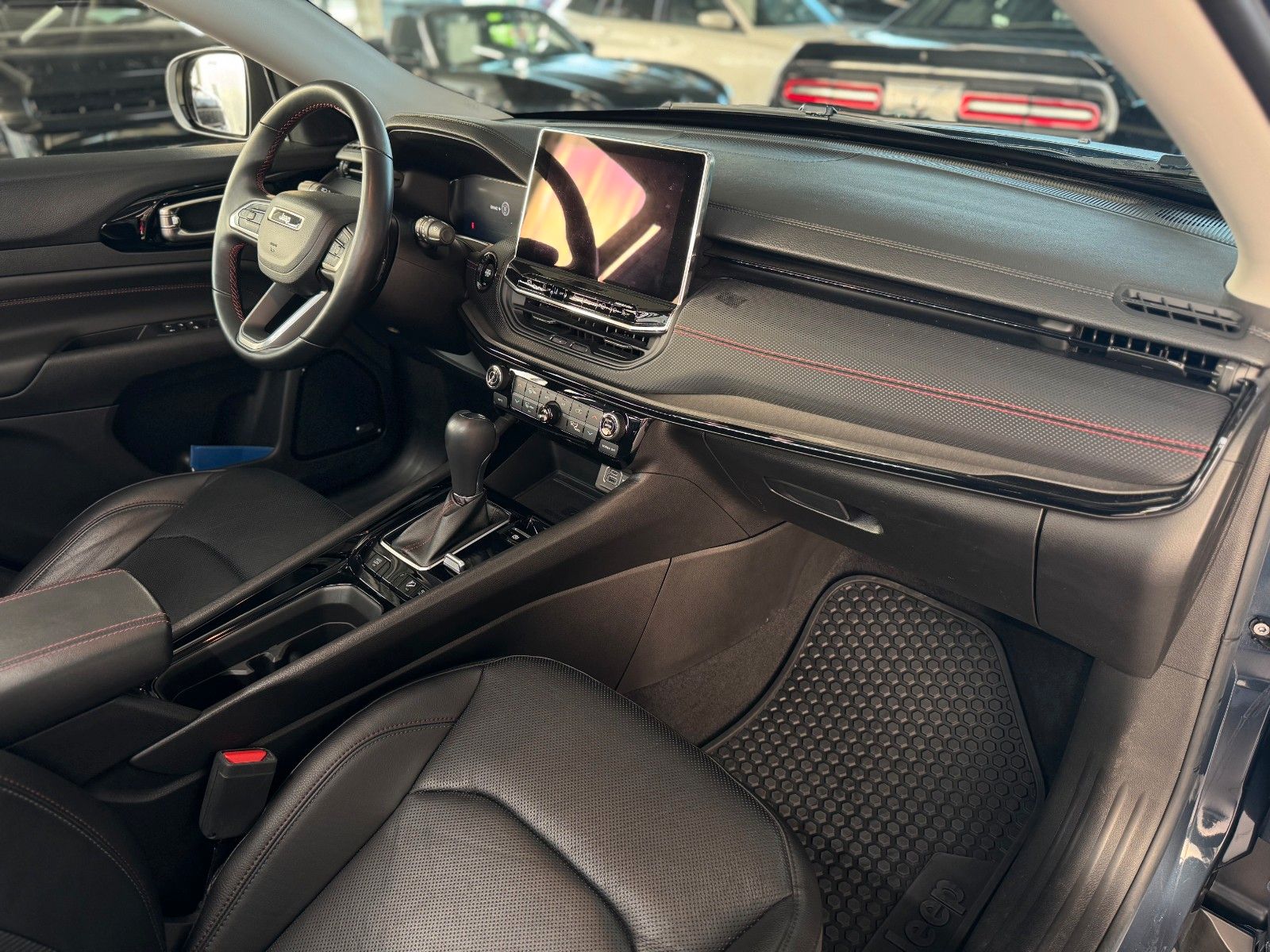 Fahrzeugabbildung Jeep Compass 1.3 Plug-In Hybrid Trailhawk  4WD