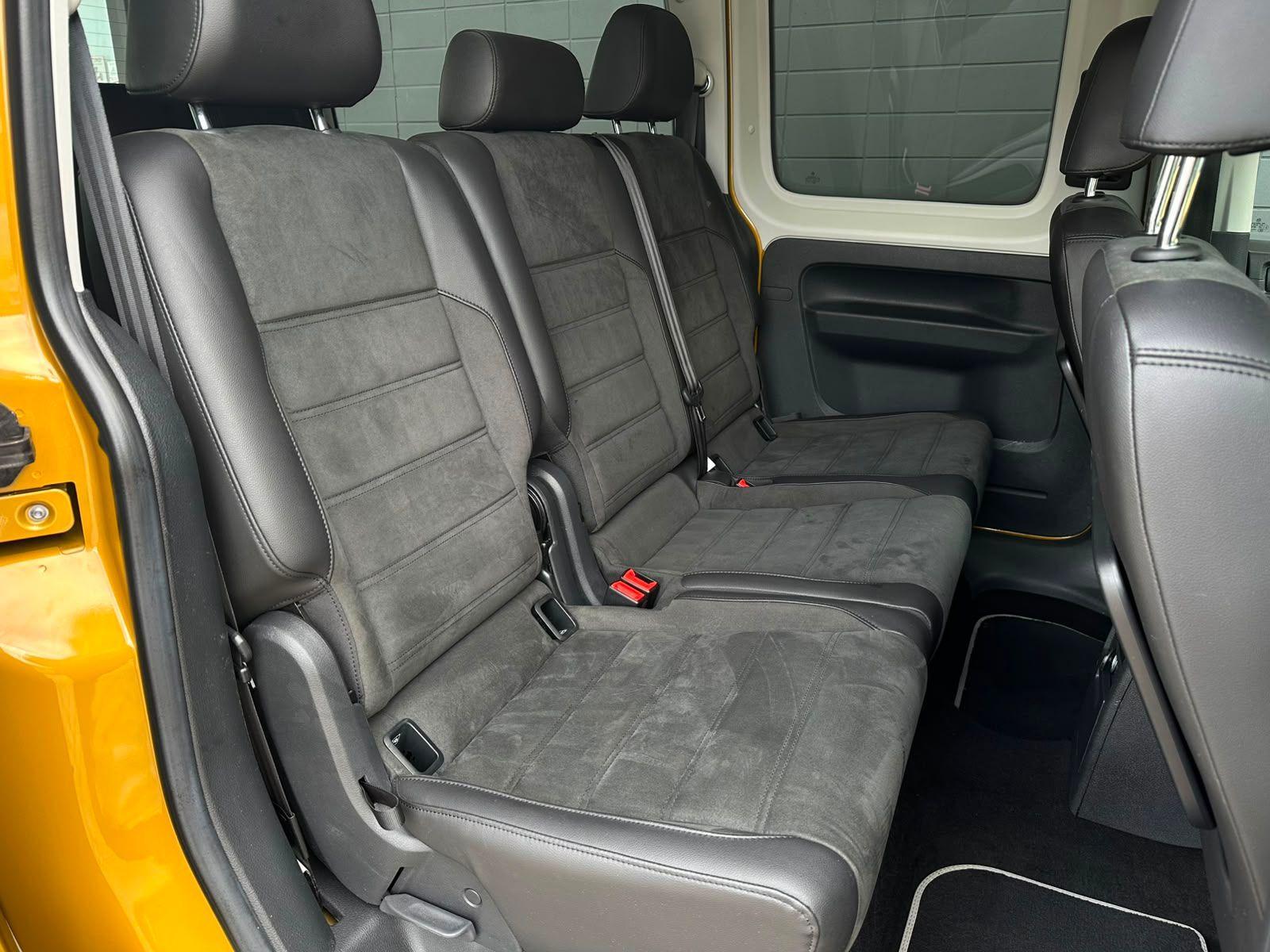 Volkswagen Caddy Maxi 2.0TDI HIGHLINE 4M 7SITZE#AHK#SHZ#NAV