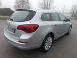 Opel Astra 1.4 GPL garanzia - Opel Astra mit LPG-Antrieb: Kombi