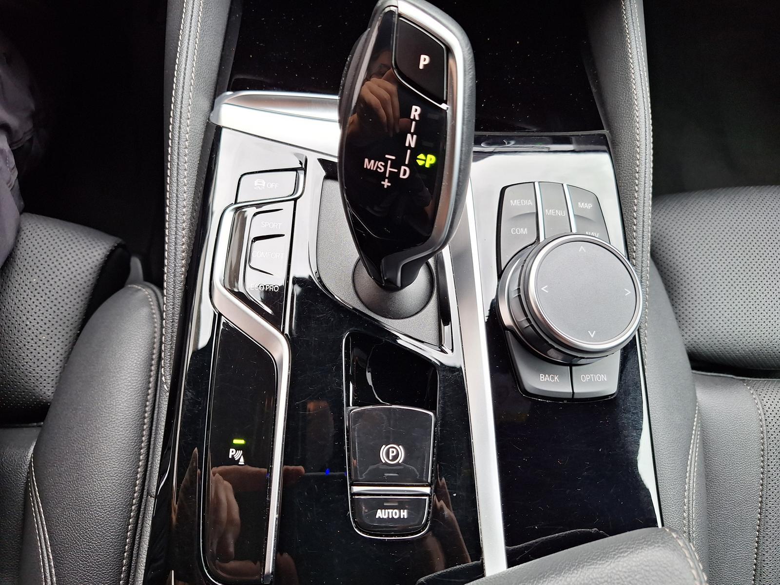 BMW 520d Touring M Sport xDrive Matrix|Vollleder|Sha