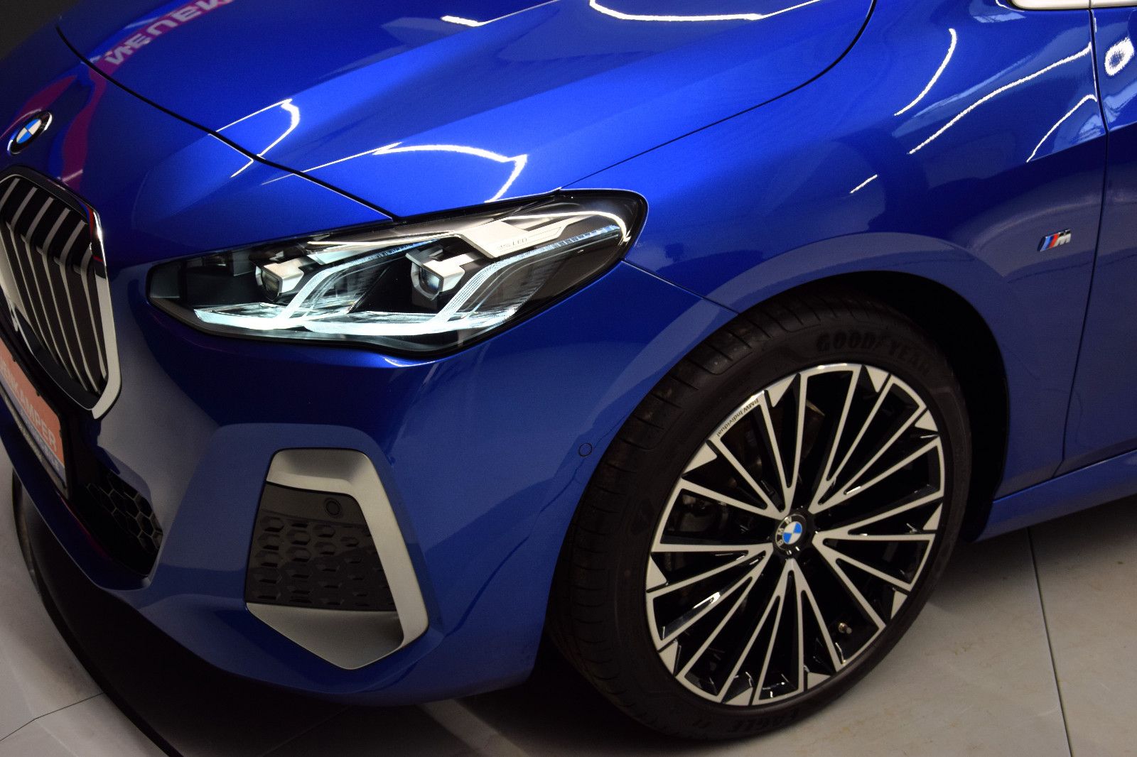 Fahrzeugabbildung BMW 223d xDrive Active Tourer M Sport ACC HuD 360°