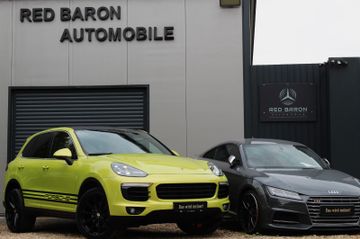 Porsche Cayenne - 1