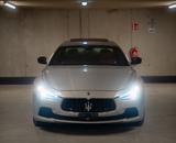 Maserati Ghibli 3.0 V6 S Q4 - Maserati Ghibli mit Panoramadach