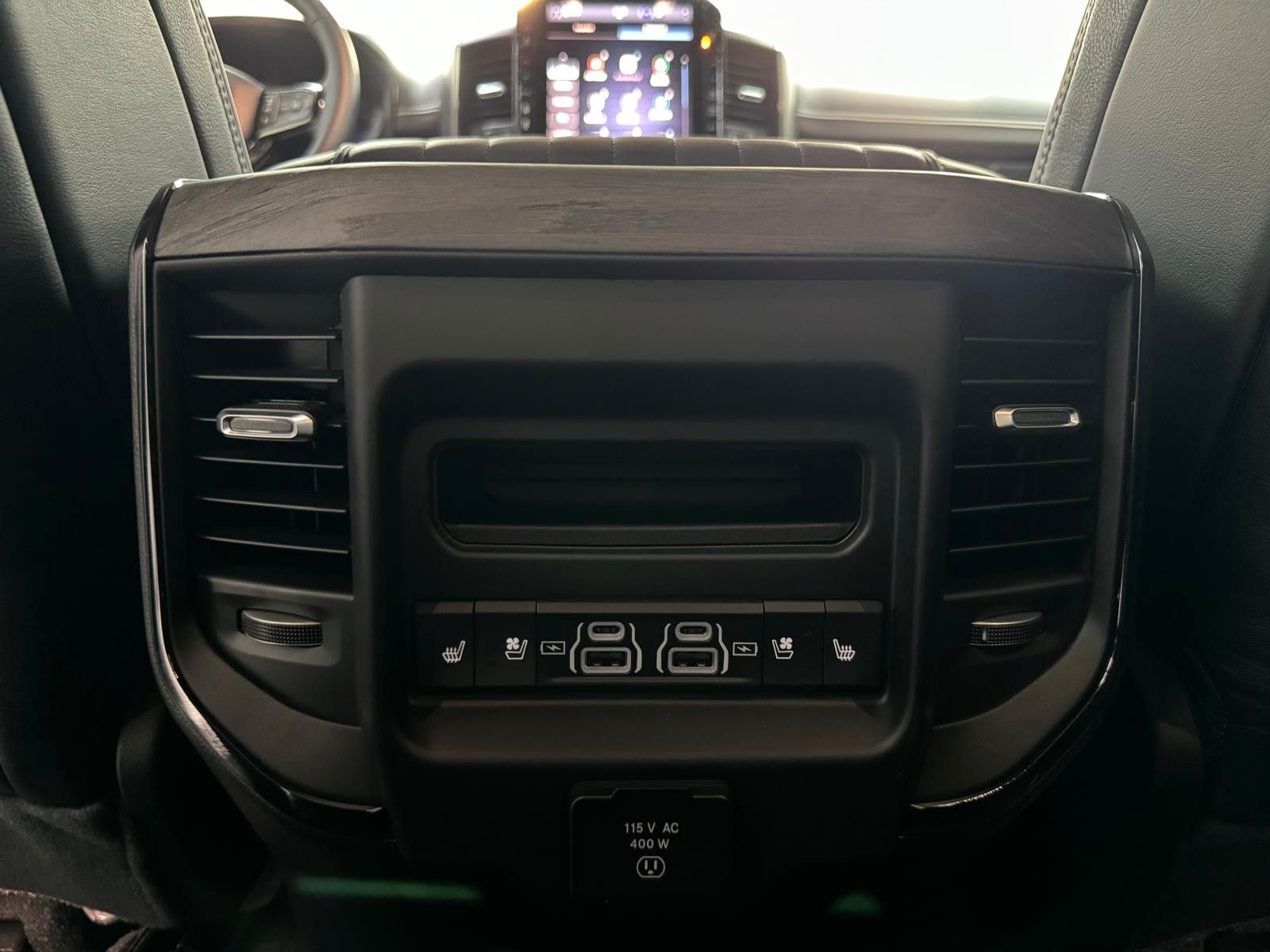 Fahrzeugabbildung Dodge RAM LIMITED HURRICANE 3.0L-HO 540 PS - RAMBOX