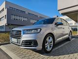 Audi SQ7 4.0 TDI quattro tiptronic - - silberne Audi SQ7