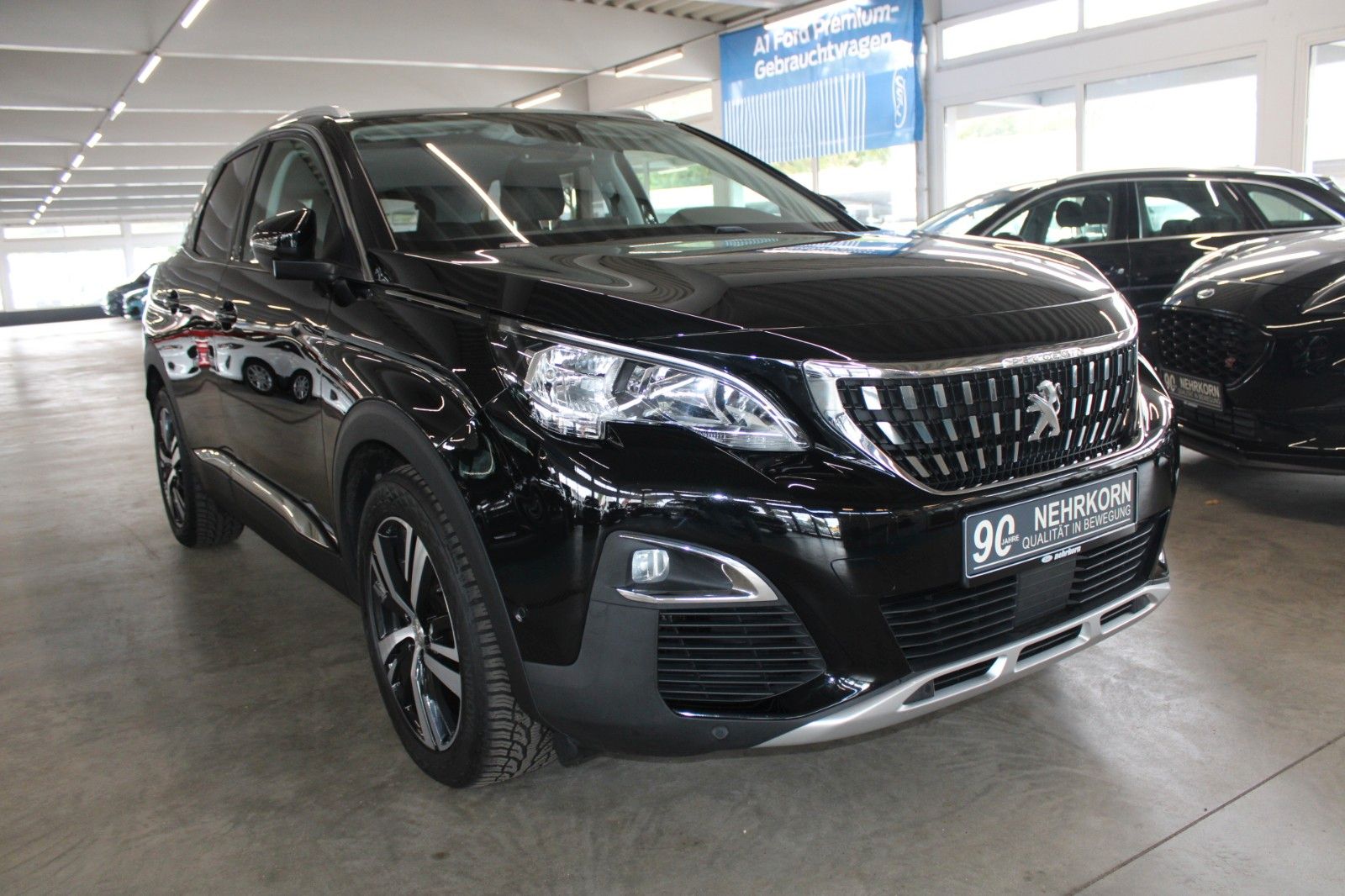 Fahrzeugabbildung Peugeot 3008 Allure Automatik AHK NAVI el.Heckklappe uvm