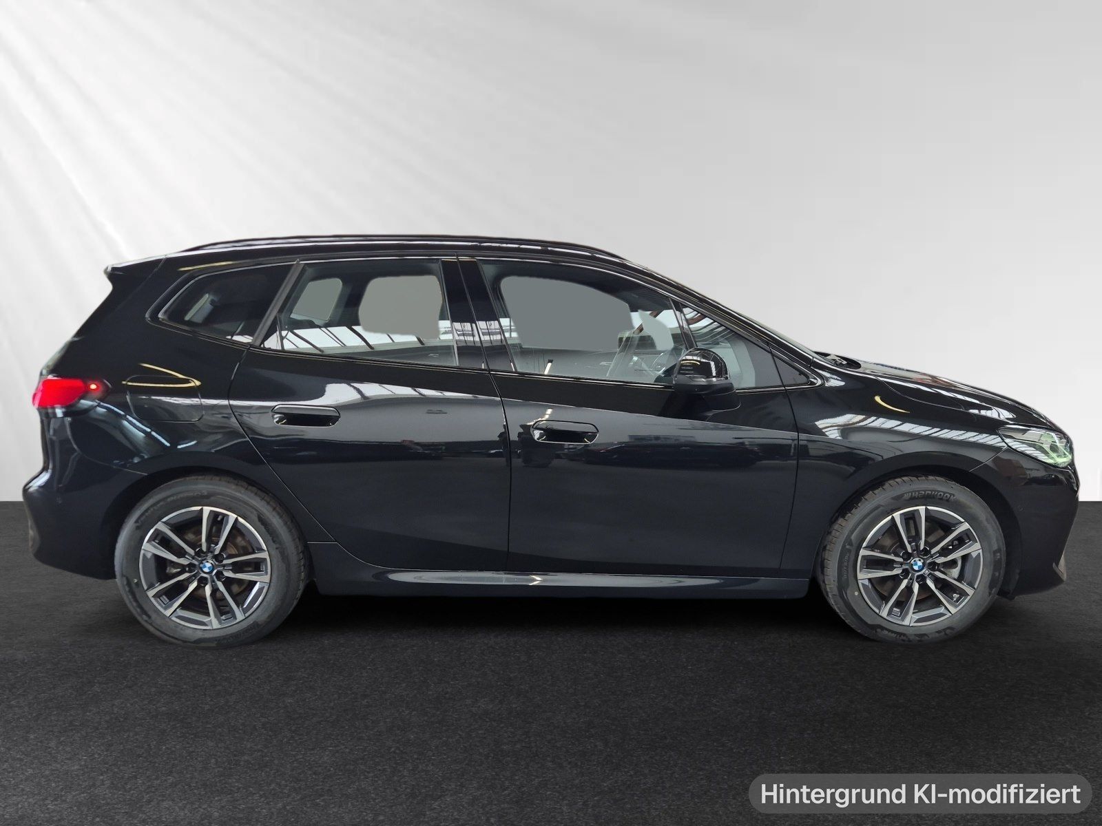 BMW 223 Active Tourer - Bild 2