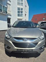 Hyundai ix35 Style 2WD - Hyundai ix35: Allradantrieb, Automatik