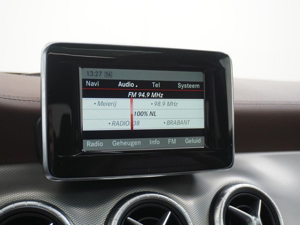 Mercedes-Benz CLA 200 Prestige AMG Styling panorama dach Leder