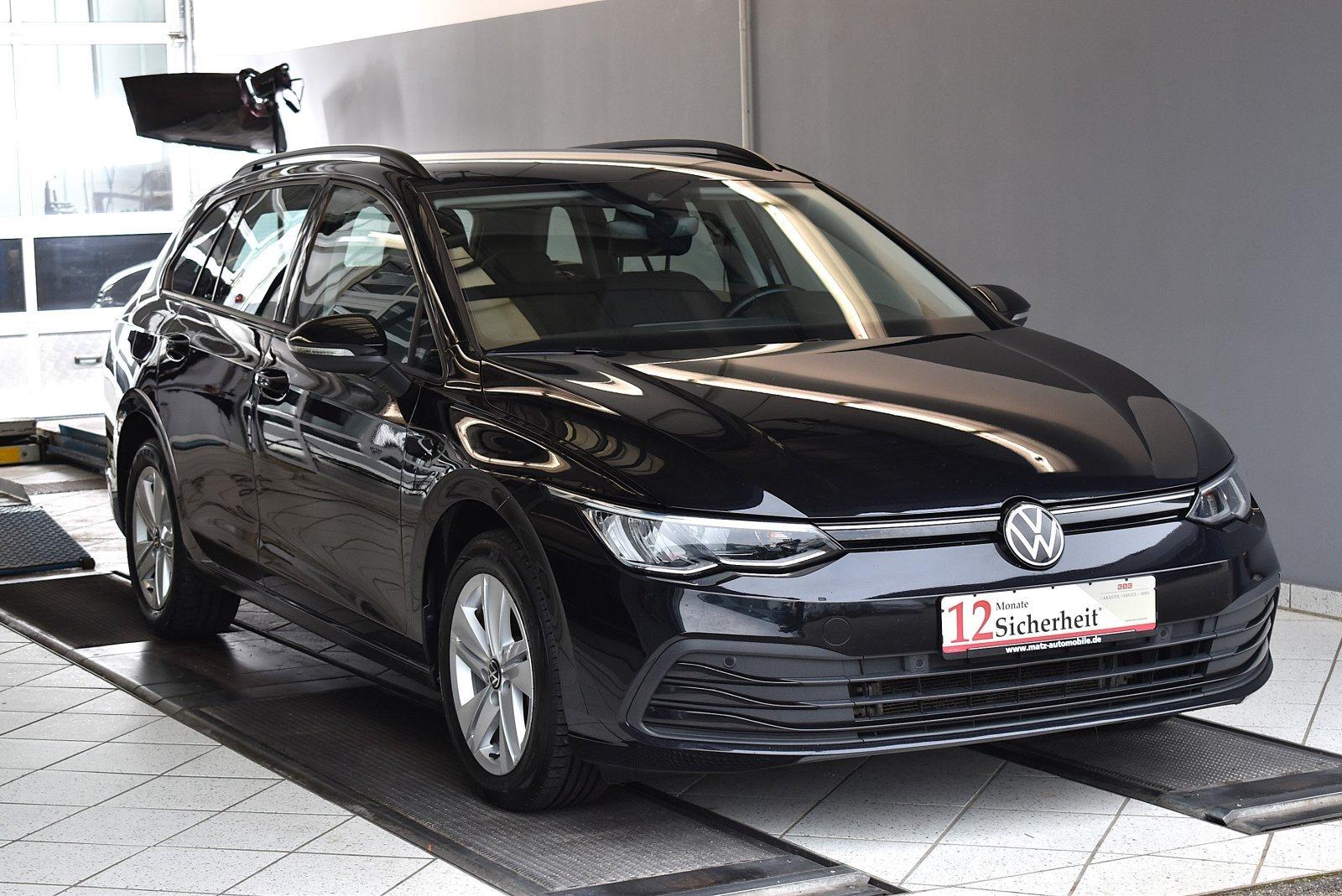 Volkswagen Golf VIII 2.0TDI Life DSG*LED*ACC*SHZ