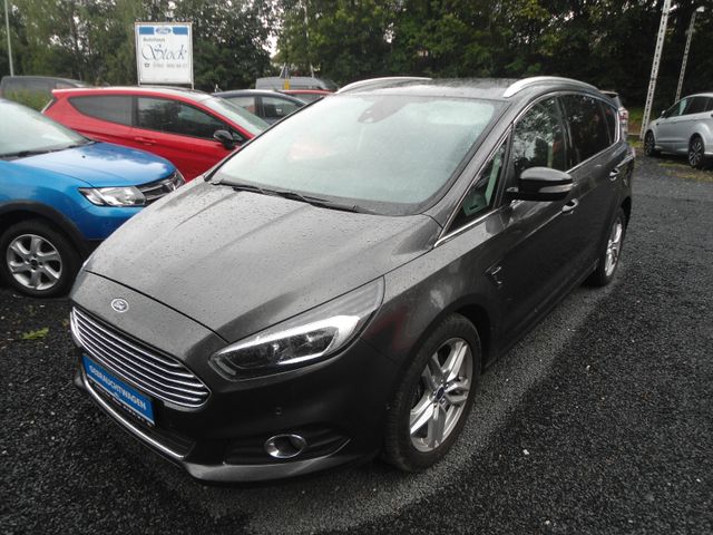 Ford S-Max 2,0 EcoBlue ** Titanium ** mit Garantie