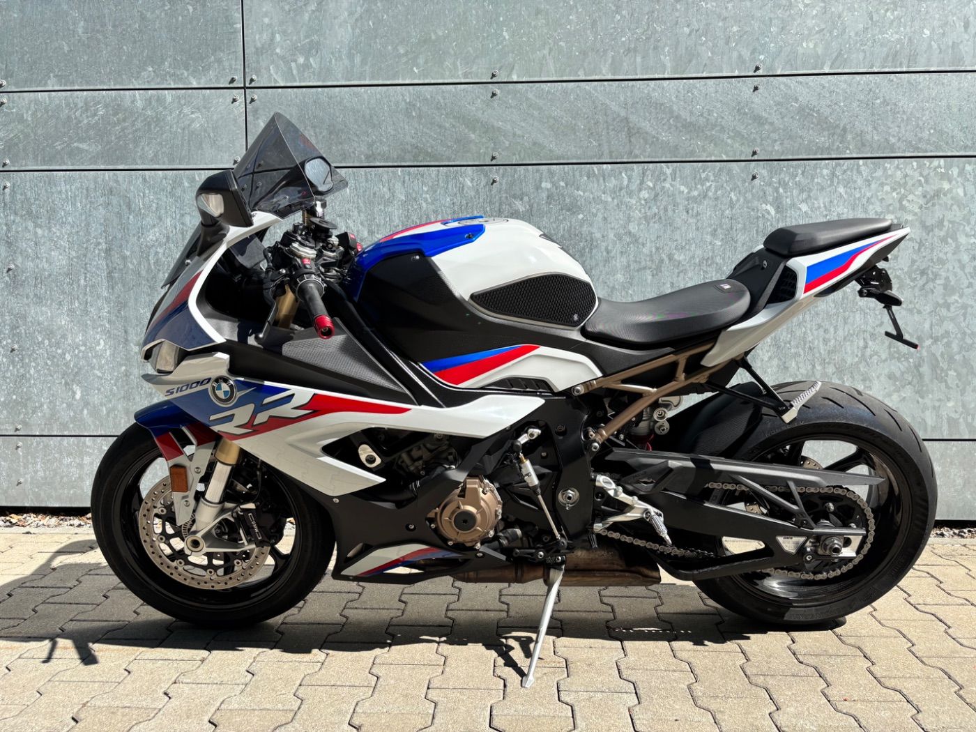 Fahrzeugabbildung BMW S 1000 RR M-Paket Dynamik-Paket Carbonräder