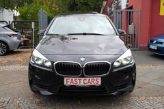 Fahrzeugabbildung BMW 218i Gran Tourer Advantage Pano Kam 7Sitzer SHZ!