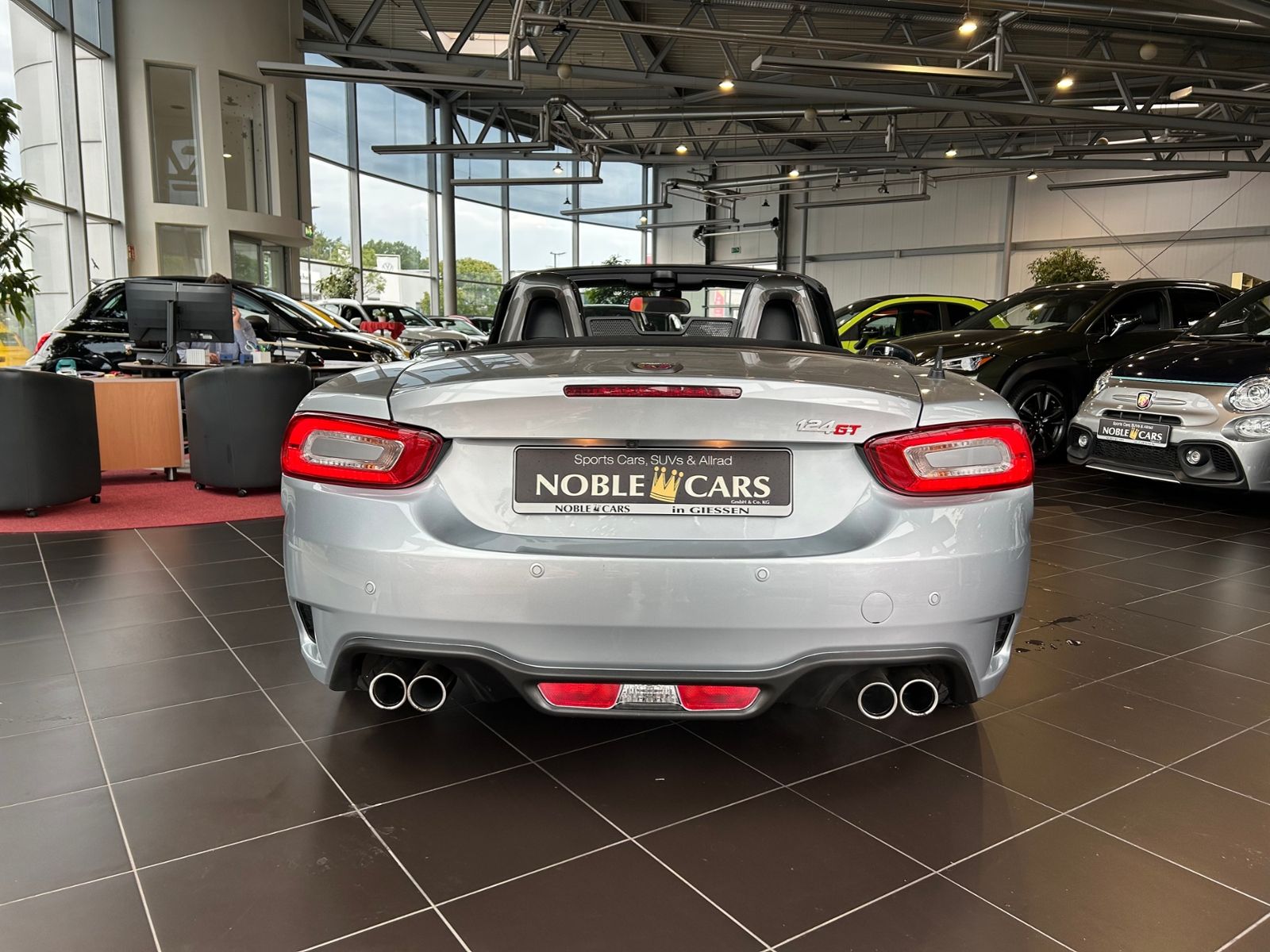 Fahrzeugabbildung Abarth 124 Spider GT  LED LEDER