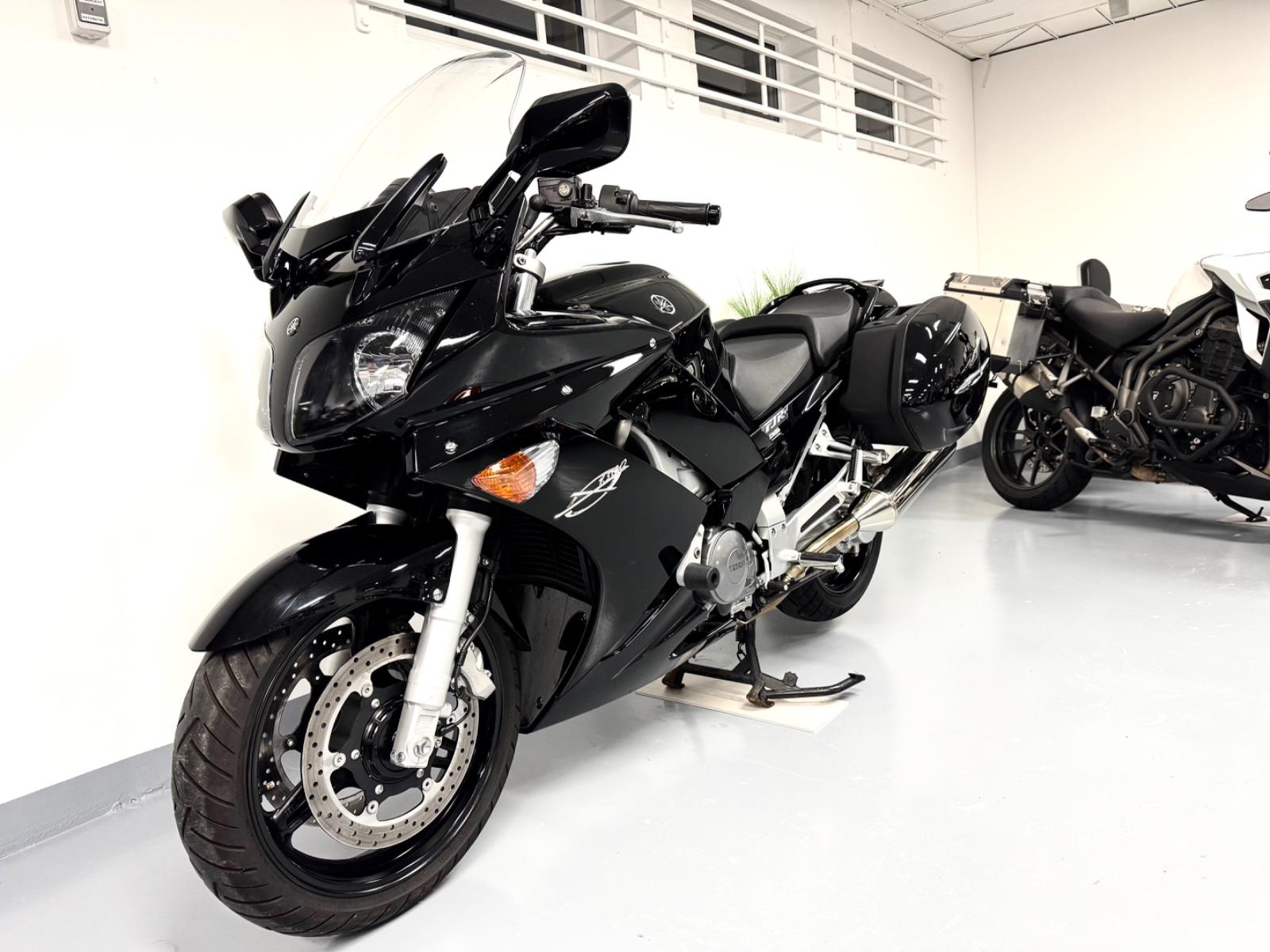 Yamaha FJR 1300 2. HAND !   Neue Wartung !