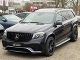 Mercedes-Benz GLS 350d 4Matic/63 AMG Kit/Pano/2. Hand/el. AHK - blaue Mercedes-Benz GLS 350