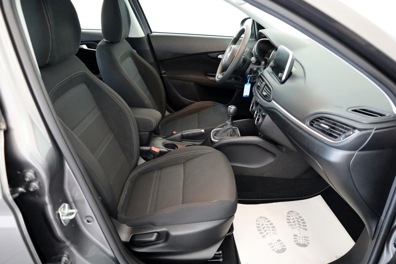 Fahrzeugabbildung Fiat Tipo Lounge Navi,Kamera,SH,PDC,SR+WR
