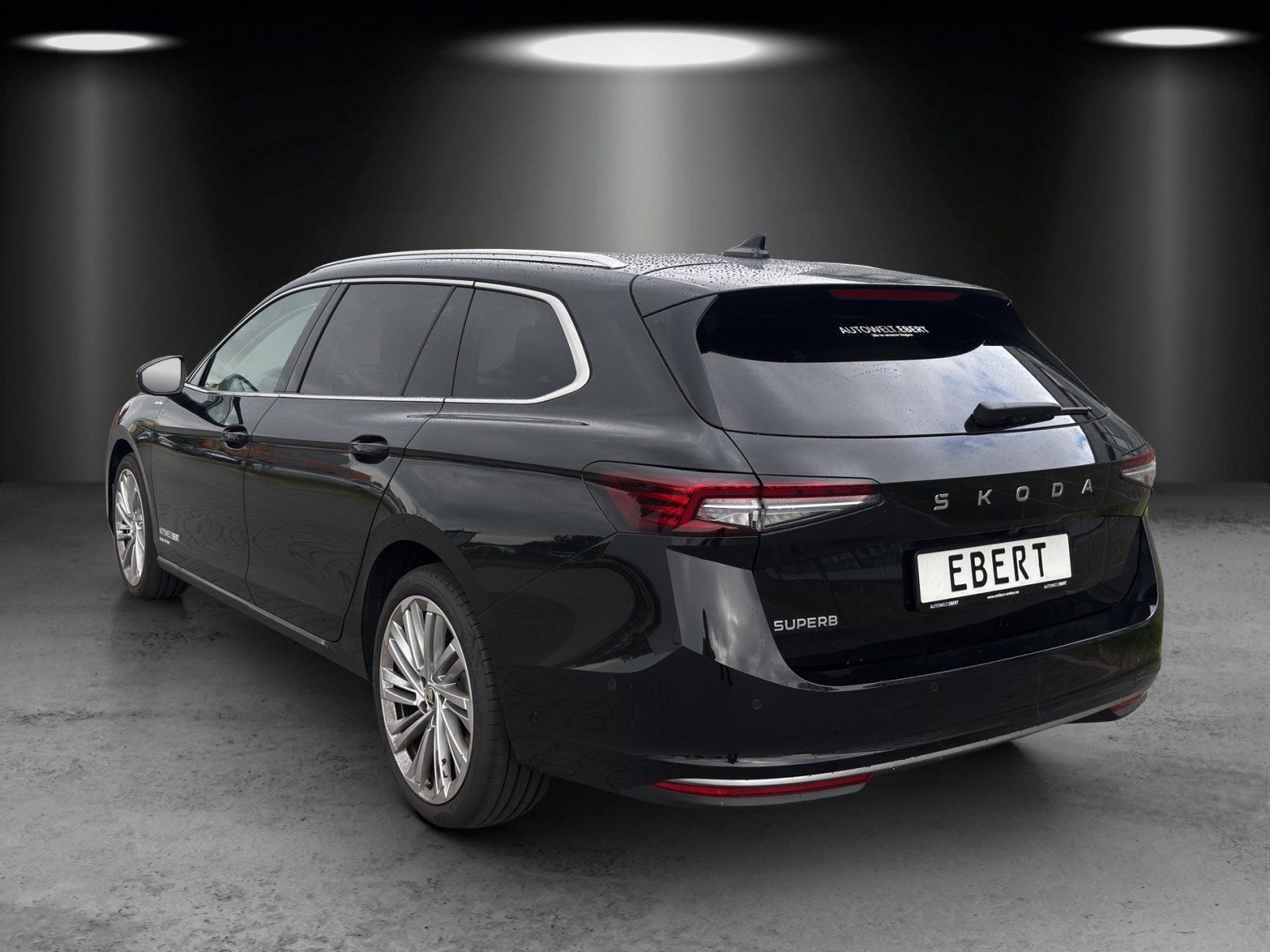 Fahrzeugabbildung SKODA Superb Combi L&K 2,0 TDI 110 kW DSG