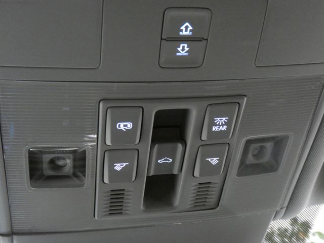 Touran 2.0 TDI Highline 7-SITZ PANO KAMERA DCC