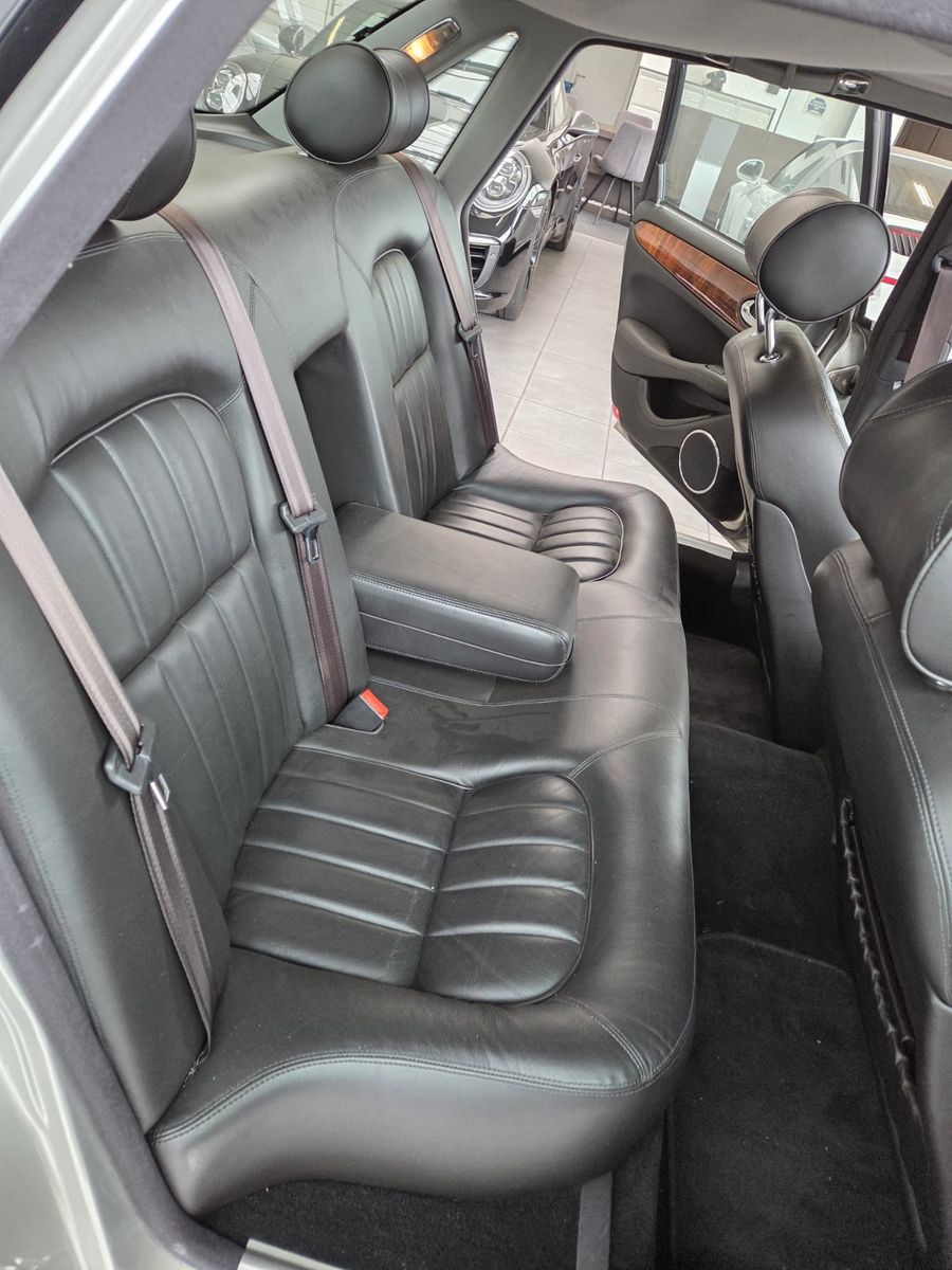 Fahrzeugabbildung Jaguar XJ8 3.2 Executive