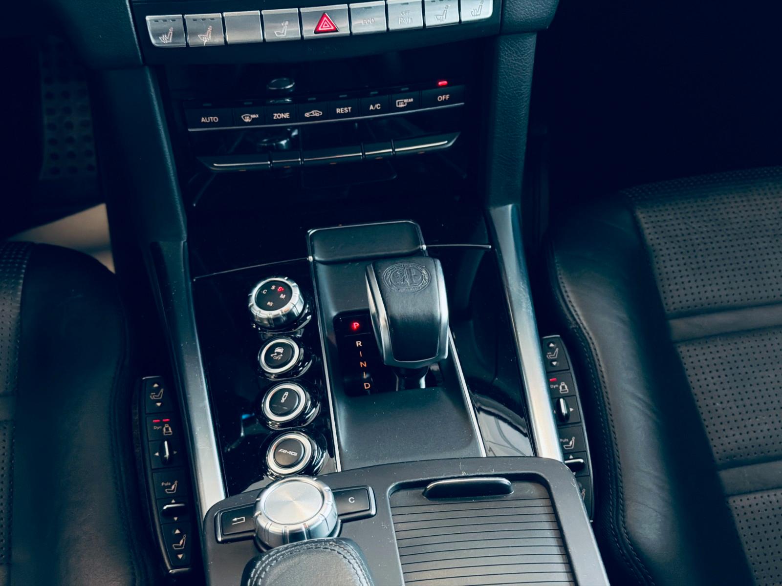 MERCEDES-BENZ E 63 T AMG V8 5.5 557ch 4MATIC BVA Toit pano Caméra 360 TV Sièges chauffants cuir Historique présent