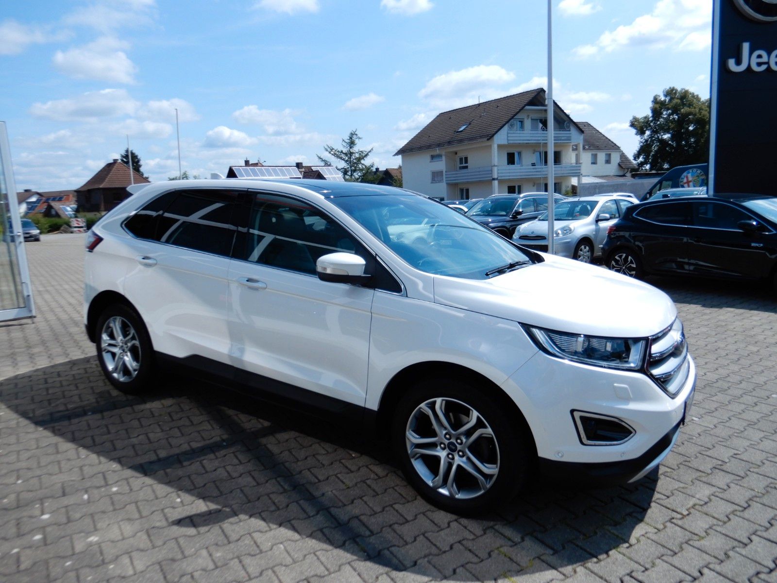 Fahrzeugabbildung Ford Edge 2.0 Diesel Titanium 4x4 Leder Auto. Pano E6