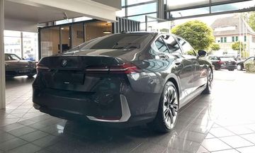 Bild 5 BMW 550 550e xDrive LED Pano Live Cockpit Prof. ACC H&K