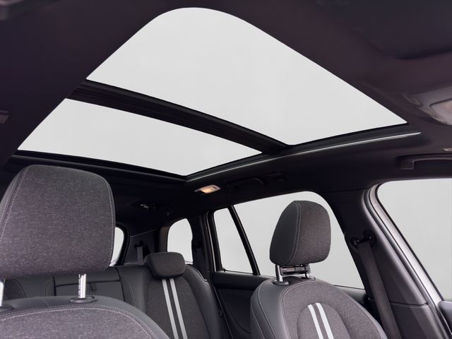 Fahrzeugabbildung BMW 218i Gran Tourer M Sport 7-Sitzer+Pano+HiFi+AHK