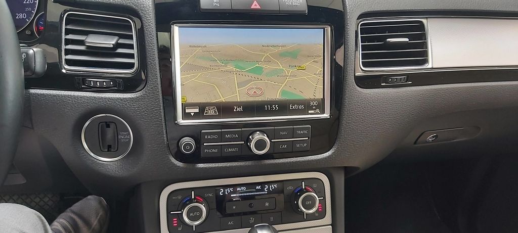 Volkswagen Touareg V6 3.0 TDI AHK PANO STANDH NETTO 16.500